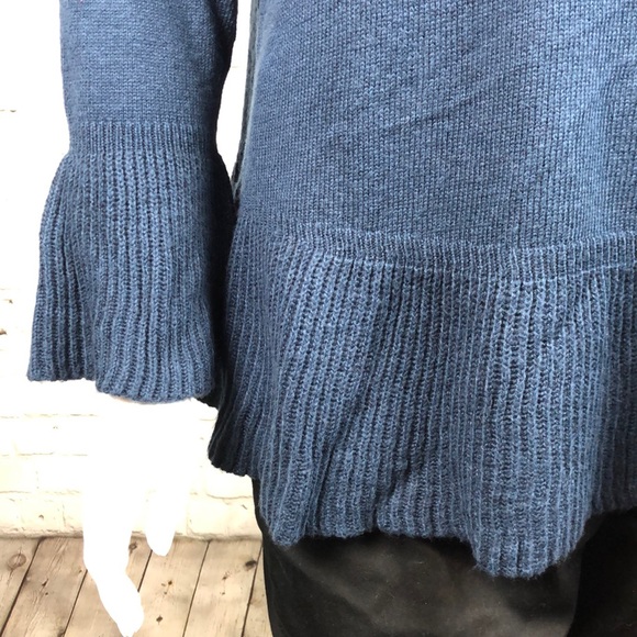 0X 1X 2X 3X Style Co Navy Ruffle Sleeve/Hem Sweater - Picture 6 of 6